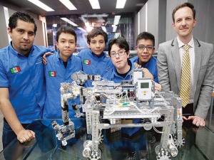 Jóvenes mexicanos ganan primer y segundo lugar en concurso de ciencia. 